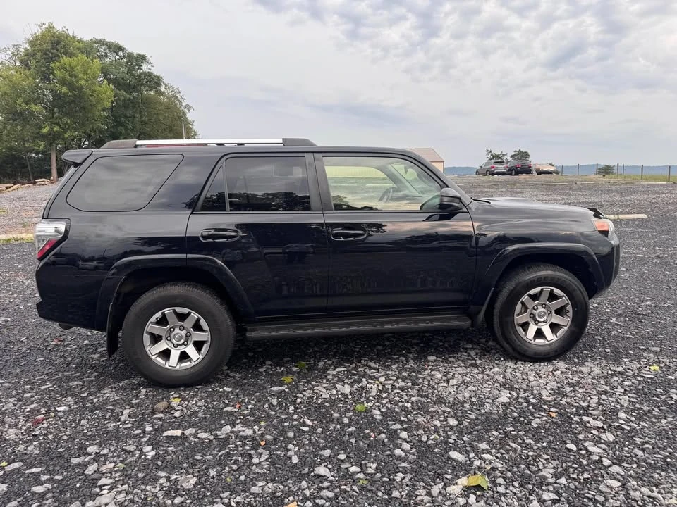2016 Toyota 4Runner 5th Gen - Image 8 of 17