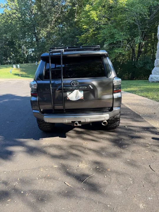 2016 Toyota 4Runner 5th Gen - Image 9 of 12