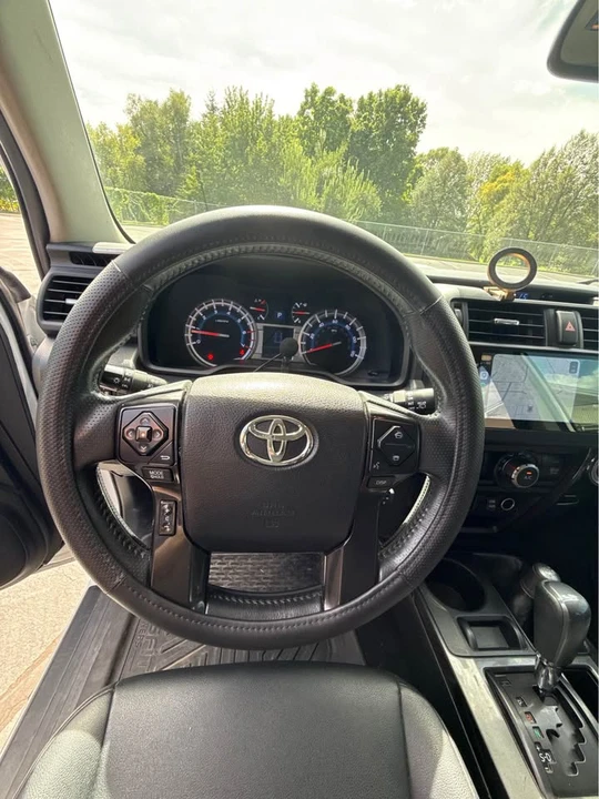 2016 Toyota 4Runner 5th Gen - Image 11 of 15