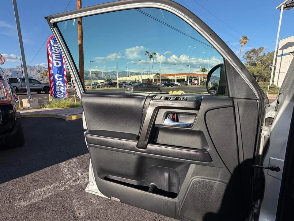 2016 Toyota 4Runner 5th Gen - Image 15 of 20