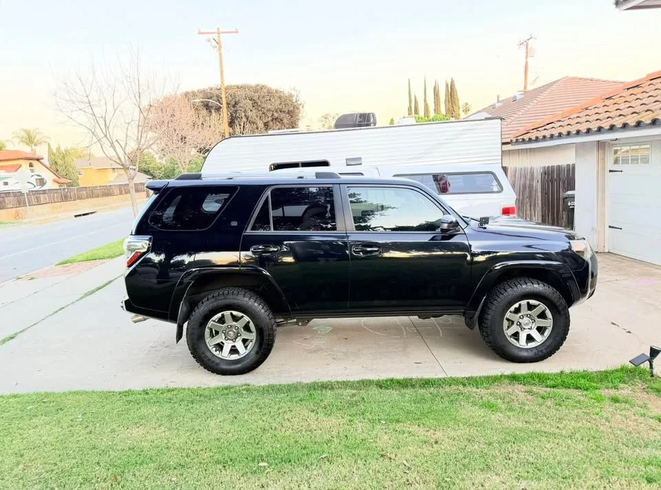 2016 Toyota 4Runner 5th Gen - Image 2 of 8