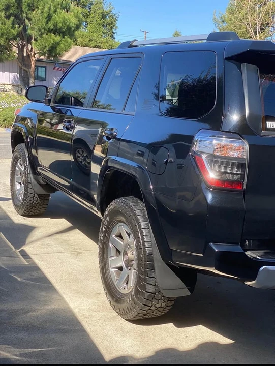 2016 Toyota 4Runner 5th Gen - Image 3 of 8