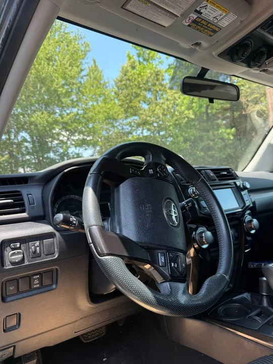 2016 Toyota 4Runner 5th Gen - Image 6 of 10