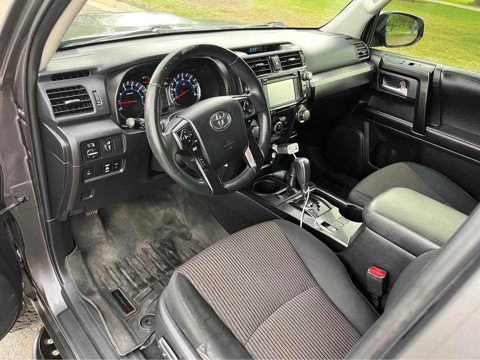 2016 Toyota 4Runner 5th Gen - Image 9 of 16