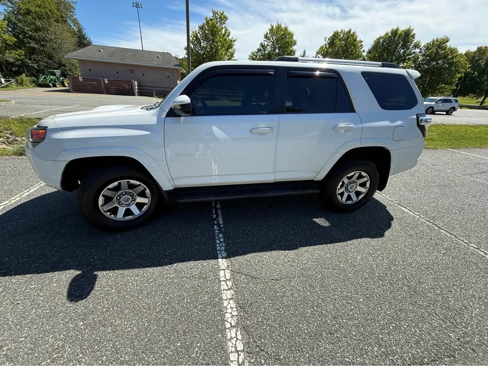 2016 Toyota 4Runner 5th Gen - Image 2 of 10
