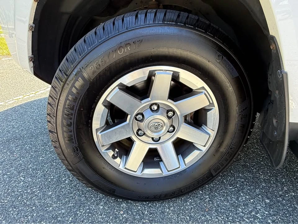 2016 Toyota 4Runner 5th Gen - Image 5 of 10