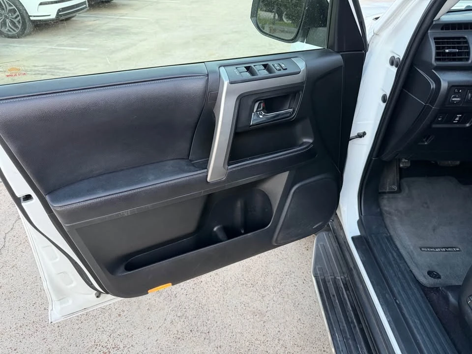 2016 Toyota 4Runner 5th Gen - Image 7 of 20