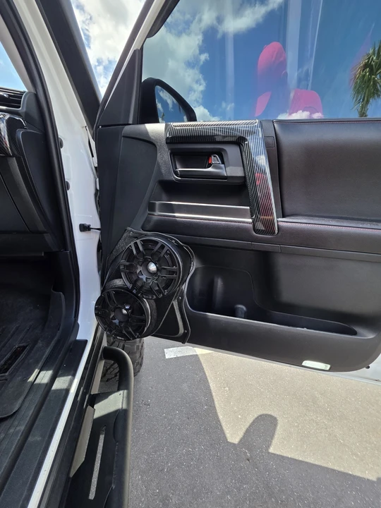 2016 Toyota 4Runner 5th Gen - Image 9 of 14