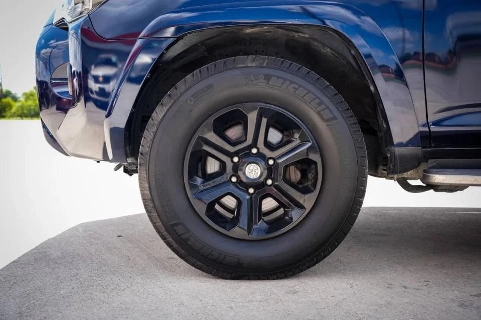 2016 Toyota 4Runner 5th Gen - Image 2 of 11