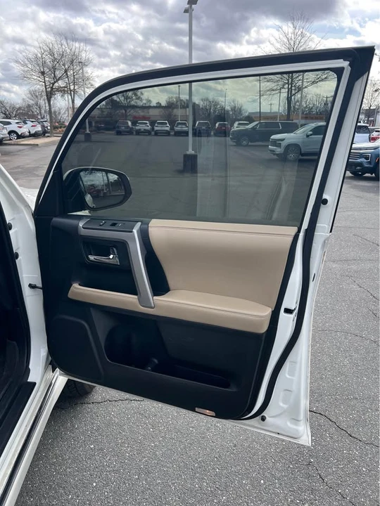 2016 Toyota 4Runner 5th Gen - Image 12 of 20