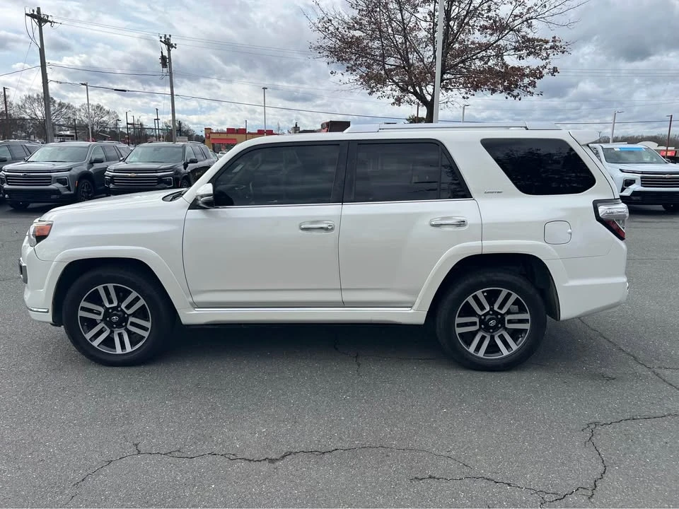 2016 Toyota 4Runner 5th Gen - Image 2 of 20