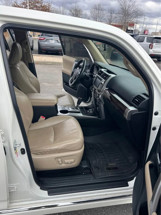 2016 Toyota 4Runner 5th Gen - Image 10 of 20