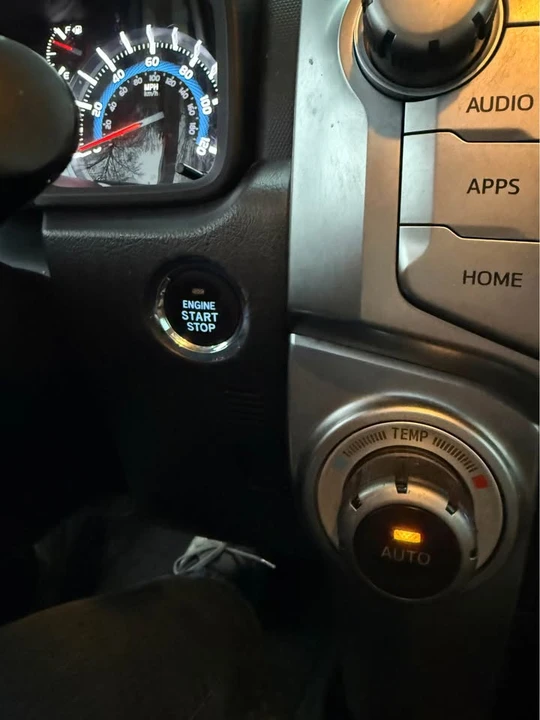 2016 Toyota 4Runner 5th Gen - Image 14 of 20