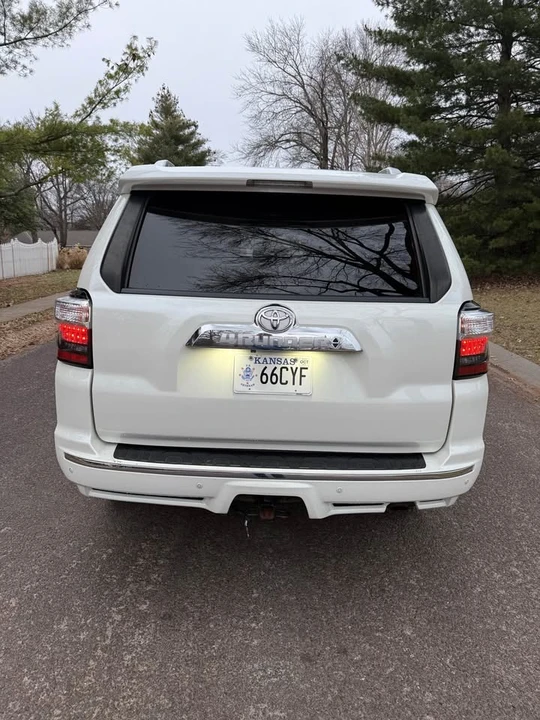 2016 Toyota 4Runner 5th Gen - Image 4 of 20