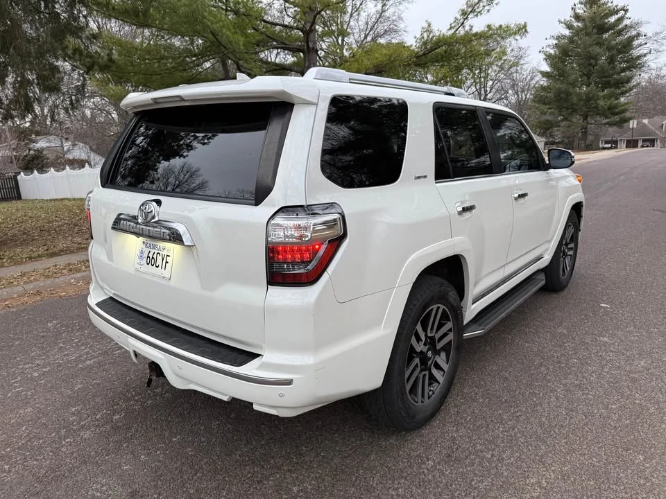 2016 Toyota 4Runner 5th Gen - Image 5 of 20