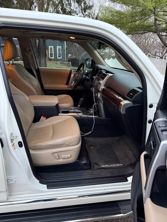 2016 Toyota 4Runner 5th Gen - Image 11 of 20