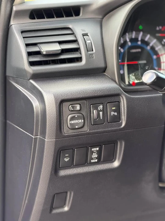 2016 Toyota 4Runner 5th Gen - Image 17 of 19