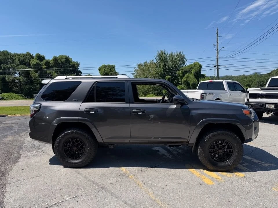 2016 Toyota 4Runner 5th Gen - Image 8 of 20