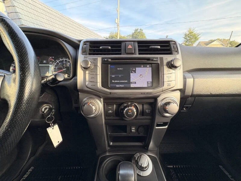 2016 Toyota 4Runner 5th Gen - Image 10 of 13