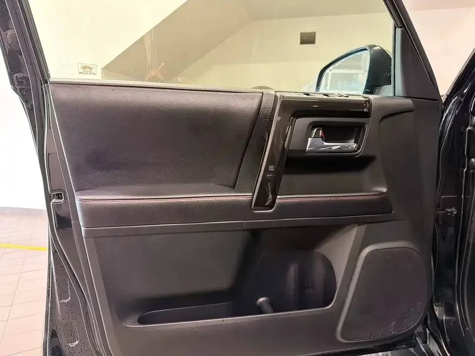 2016 Toyota 4Runner 5th Gen - Image 14 of 17