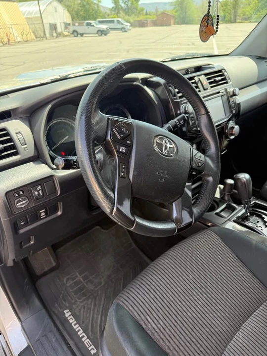 2016 Toyota 4Runner 5th Gen - Image 7 of 13