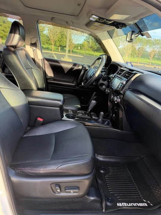 2016 Toyota 4Runner 5th Gen - Image 14 of 24