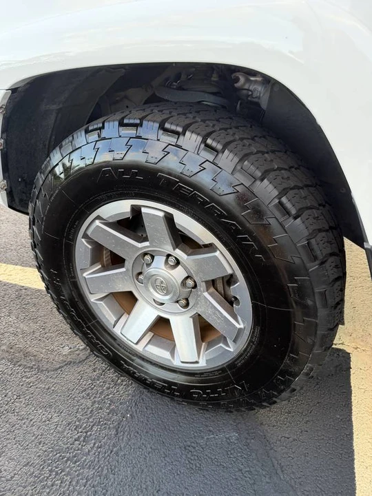 2016 Toyota 4Runner 5th Gen - Image 8 of 24