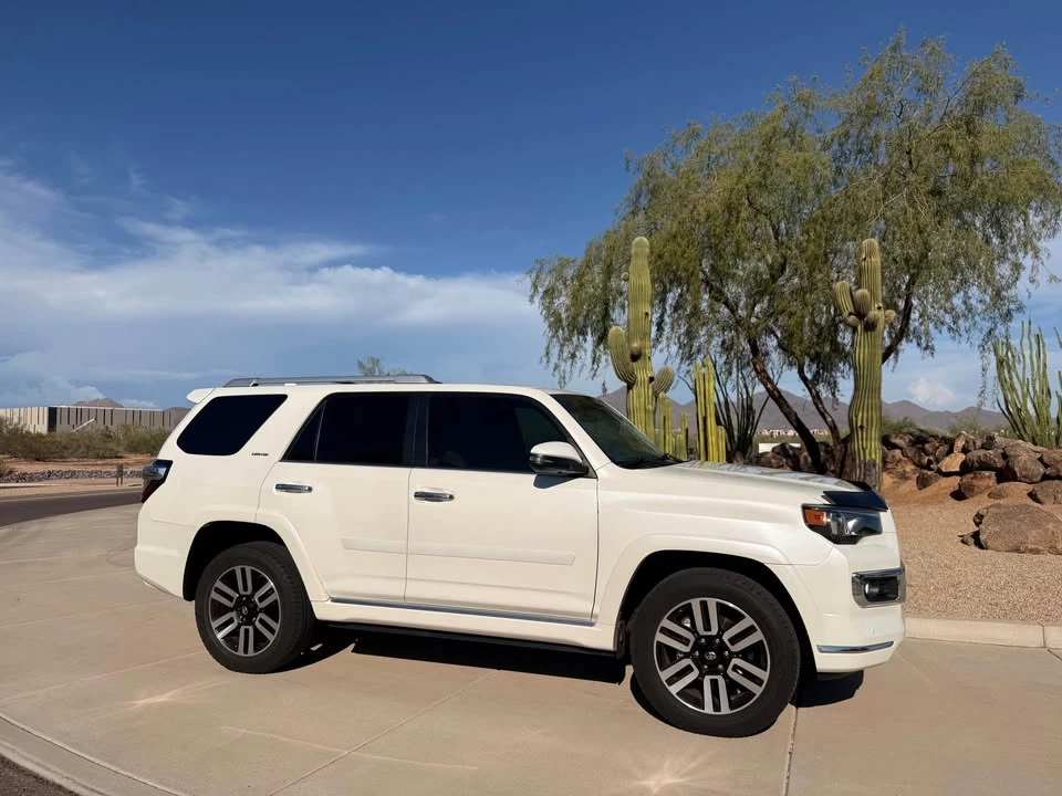 2016 Toyota 4Runner 5th Gen - Image 5 of 12