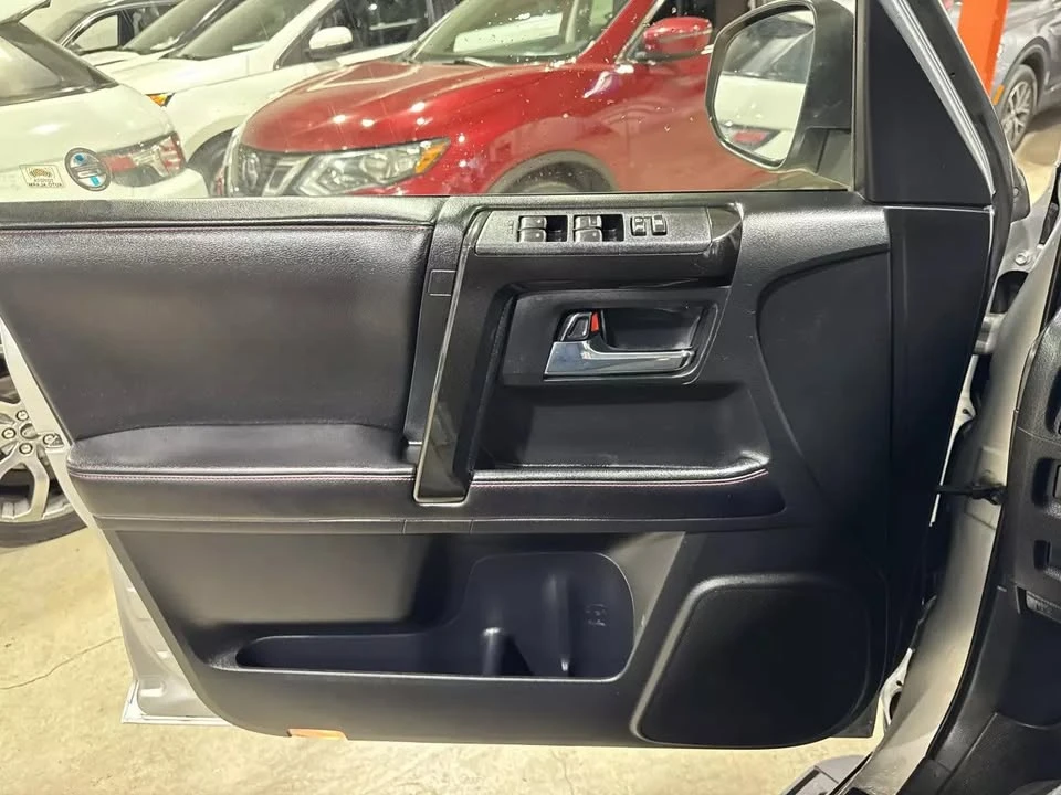 2016 Toyota 4Runner 5th Gen - Image 19 of 20