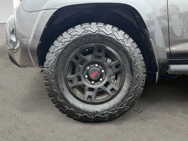 2016 Toyota 4Runner 5th Gen - Image 14 of 19