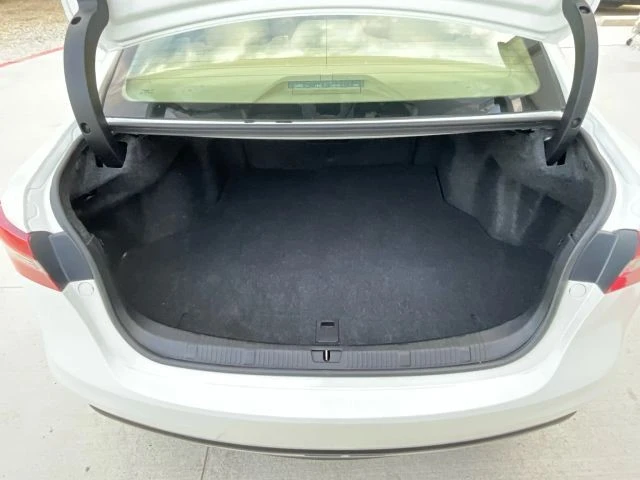 2016 Toyota Avalon 4th Gen - Image 15 of 21