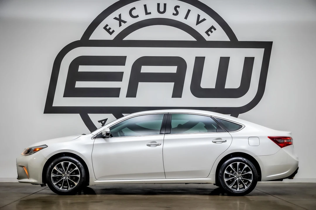 2016 Toyota Avalon 4th Gen - Image 6 of 12