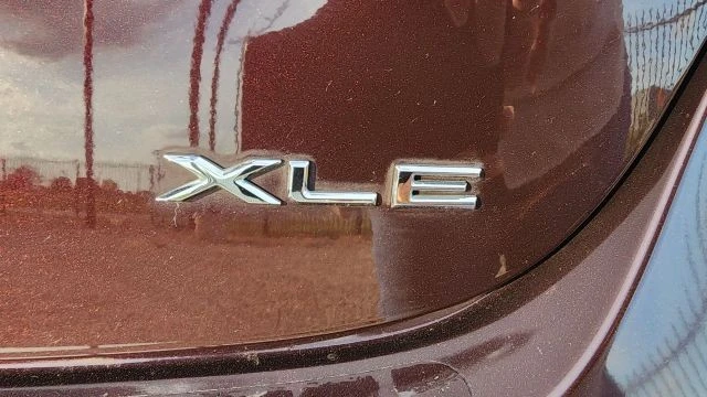 2016 Toyota Avalon 4th Gen - Image 15 of 21