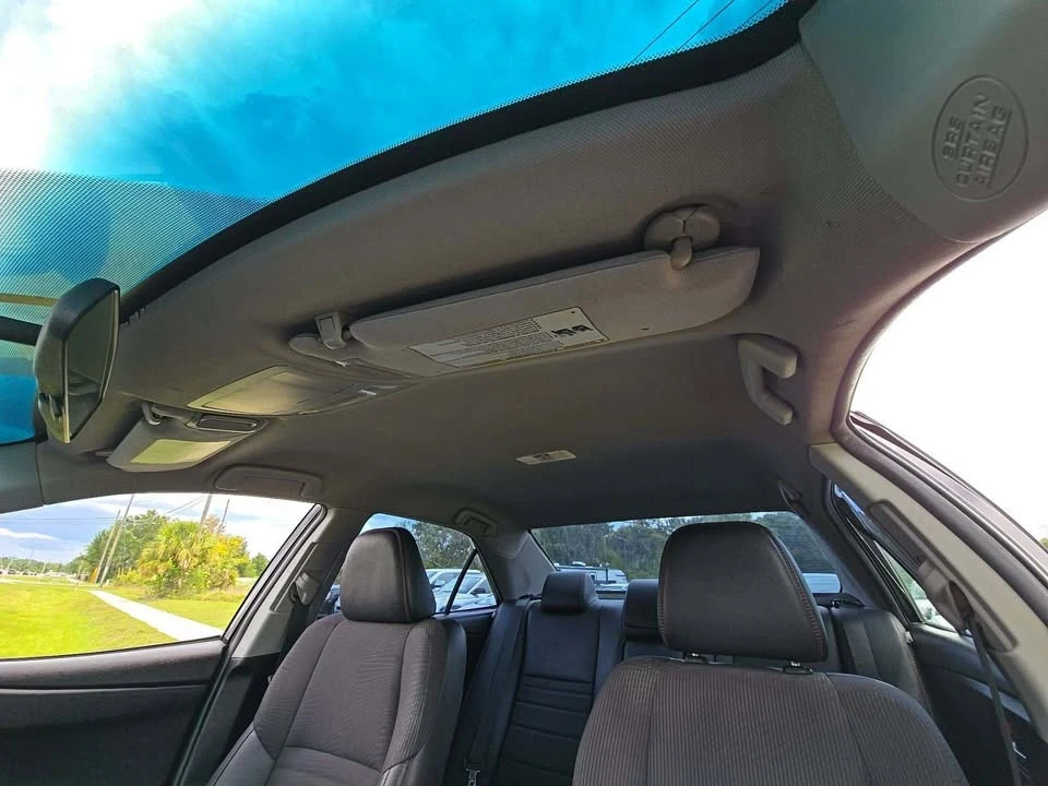2016 Toyota Camry 7th Gen - Image 7 of 10
