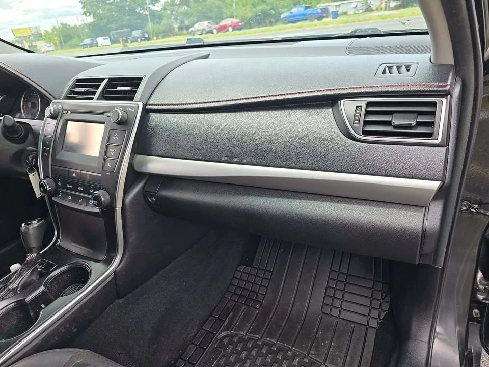 2016 Toyota Camry 7th Gen - Image 5 of 10