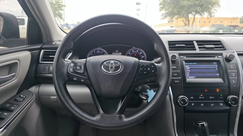 2016 Toyota Camry 7th Gen - Image 10 of 15
