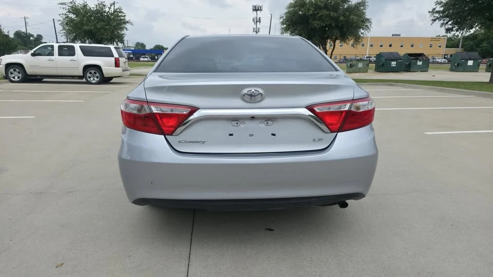 2016 Toyota Camry 7th Gen - Image 5 of 15