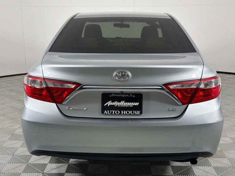 2016 Toyota Camry 7th Gen - Image 6 of 12