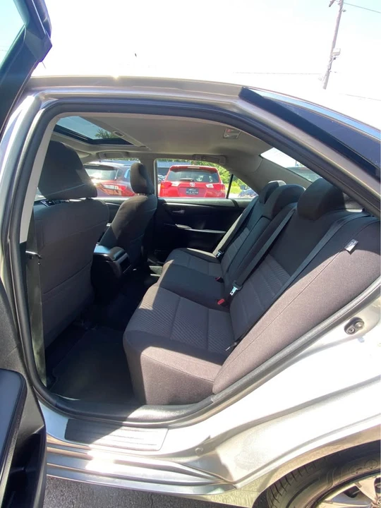 2016 Toyota Camry 7th Gen - Image 8 of 18