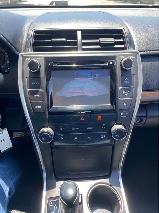 2016 Toyota Camry 7th Gen - Image 16 of 18