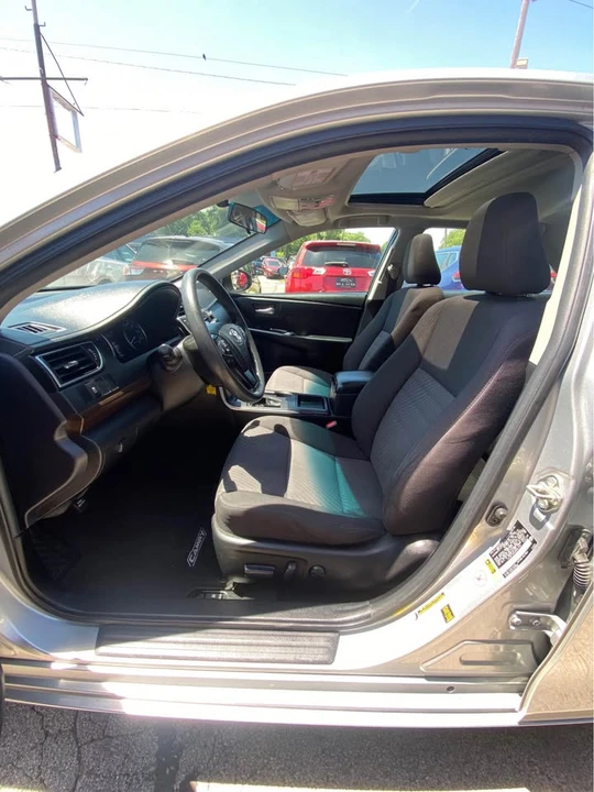 2016 Toyota Camry 7th Gen - Image 12 of 18