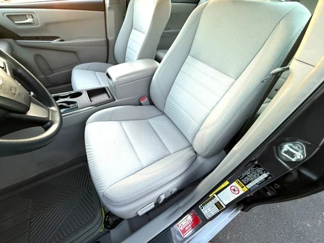 2016 Toyota Camry 7th Gen - Image 19 of 21