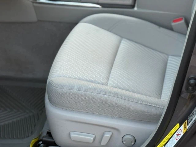 2016 Toyota Camry 7th Gen - Image 20 of 21