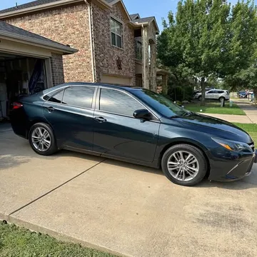 2016 Toyota Camry LE