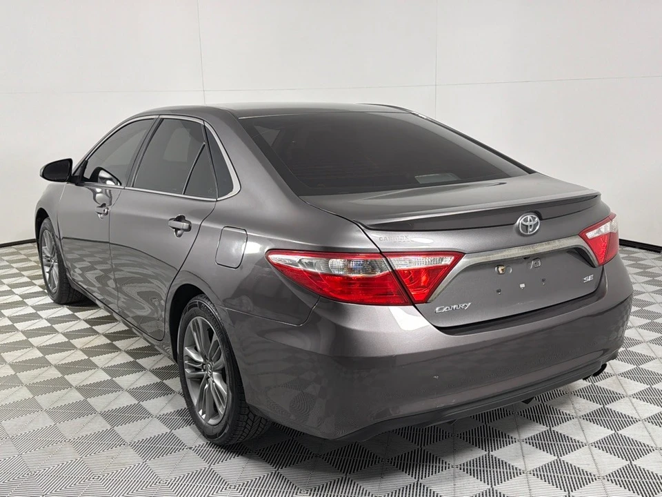 2016 Toyota Camry 7th Gen - Image 7 of 12