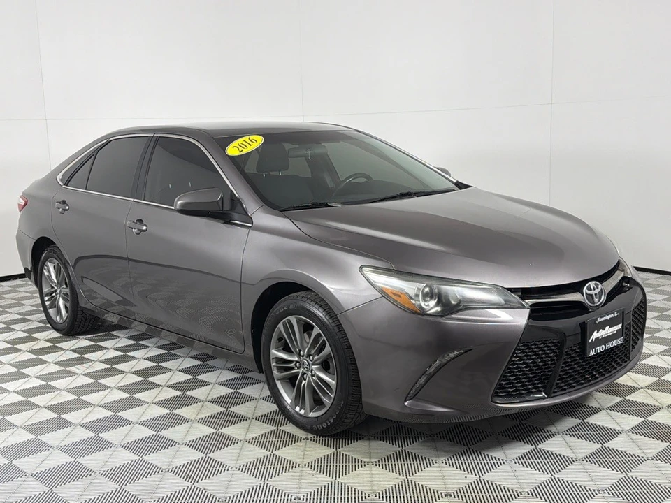 2016 Toyota Camry 7th Gen - Image 3 of 12