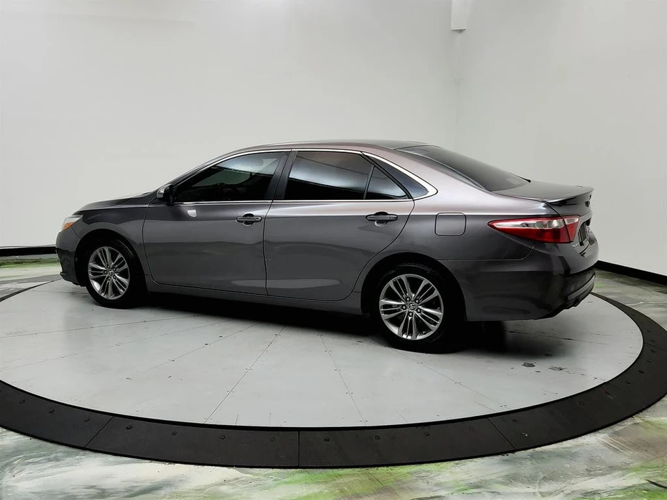 2016 Toyota Camry 7th Gen - Image 8 of 21