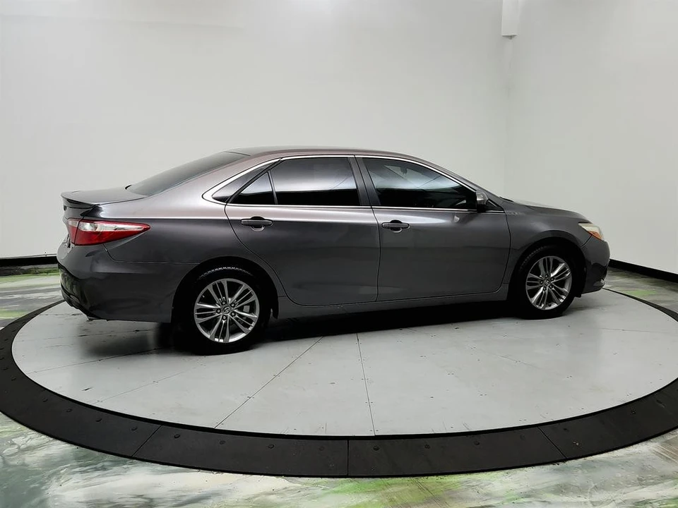 2016 Toyota Camry 7th Gen - Image 5 of 21