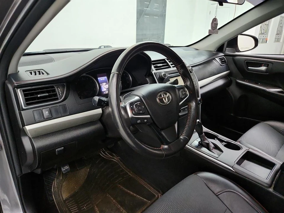 2016 Toyota Camry 7th Gen - Image 13 of 21