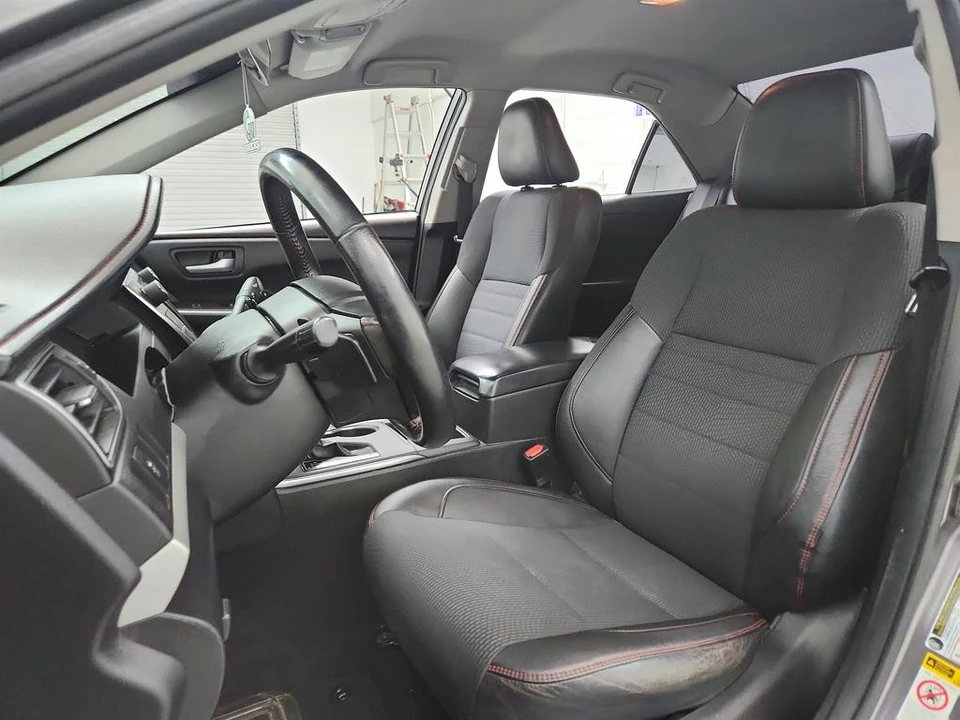 2016 Toyota Camry 7th Gen - Image 14 of 21